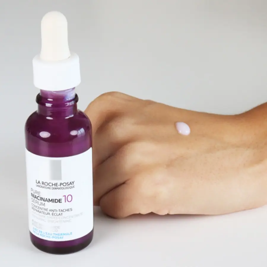 سرم روشن کننده نیاسینامید لاروش پوزای Pure Niacinamide 10 30ml 4 سرم روشن کننده نیاسینامید لاروش پوزای Pure Niacinamide 10 30ml - Image 4