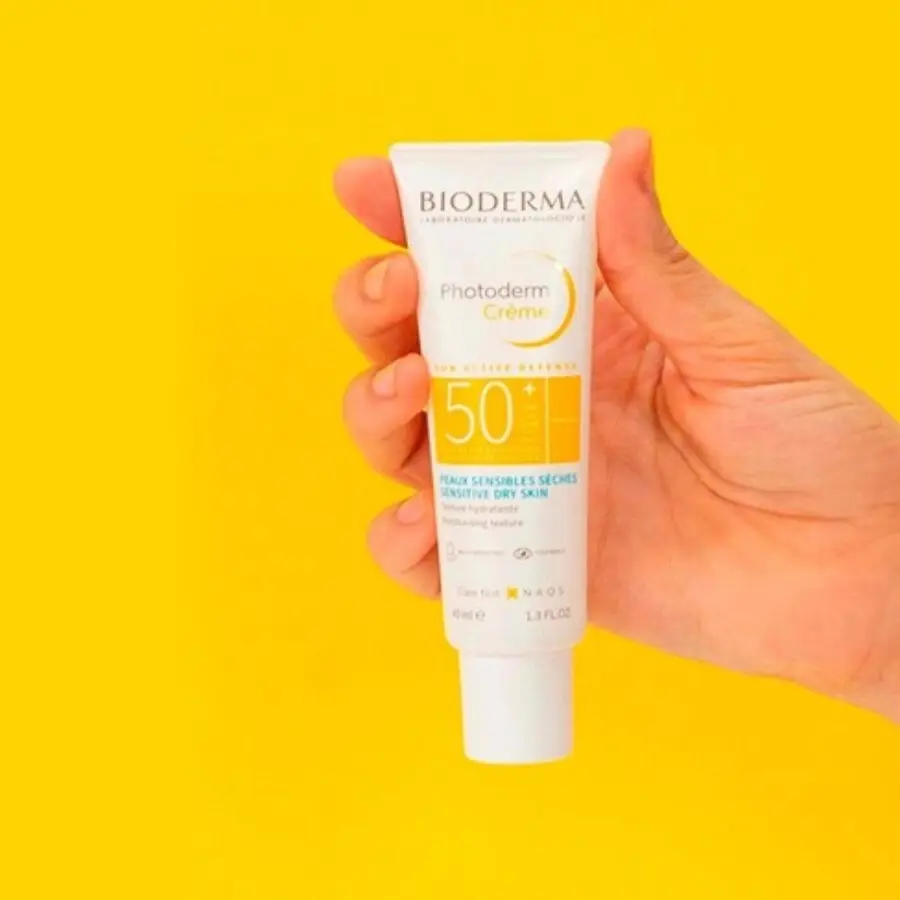 کرم ضد آفتاب بی رنگ Photoderm Creme SPF50 بایودرما 40ml 4 کرم ضد آفتاب بی رنگ Photoderm Creme SPF50 بایودرما 40ml - Image 4