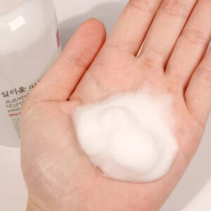 شوینده متعادل کننده PH و تقویت کننده سد دفاعی بانوان ایلیون ILLIYOON Probiotics Skin Barrier pH Balanced Feminine Wash 1